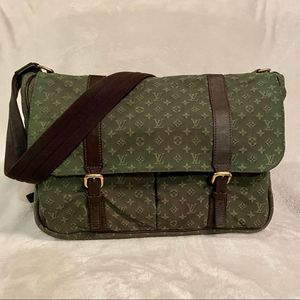 🚫SOLD🚫Authentic Louis Vuitton Sac Maman Bag and Changing Pad